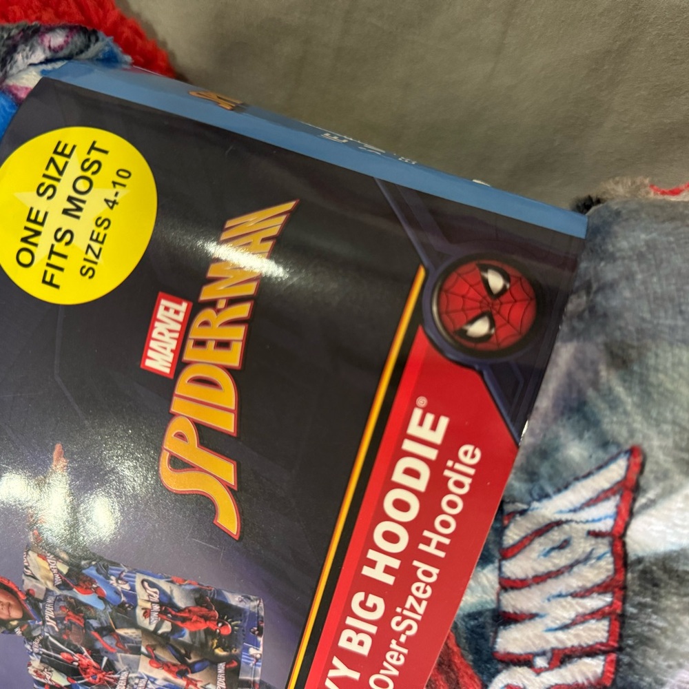 Marvel Spider-Man Oversized Hoodie Blanket - Red Blue Gray - Picture 2 of 4